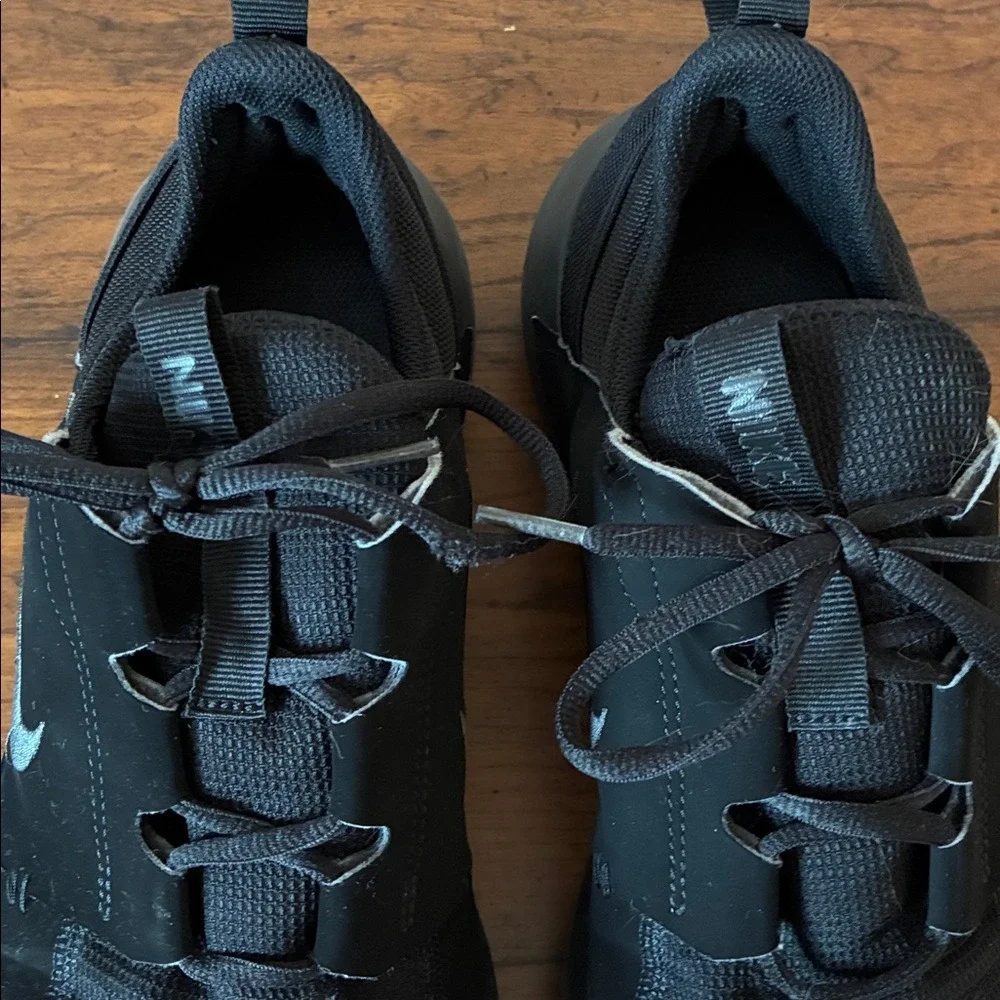 NIKE Men's Size 13 Black Anthracite E-Series AD Tennis‎ Shoes Athletic Sneakers